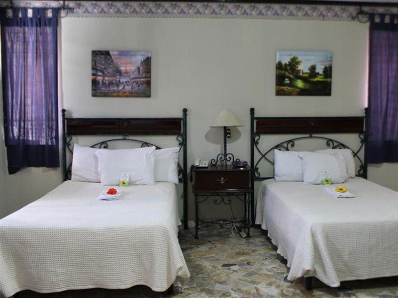 Hotel Santa Elena Antiguo Cuscatlán Extérieur photo