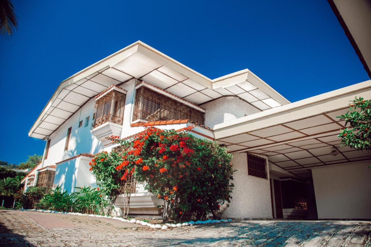Hotel Santa Elena Antiguo Cuscatlán Extérieur photo
